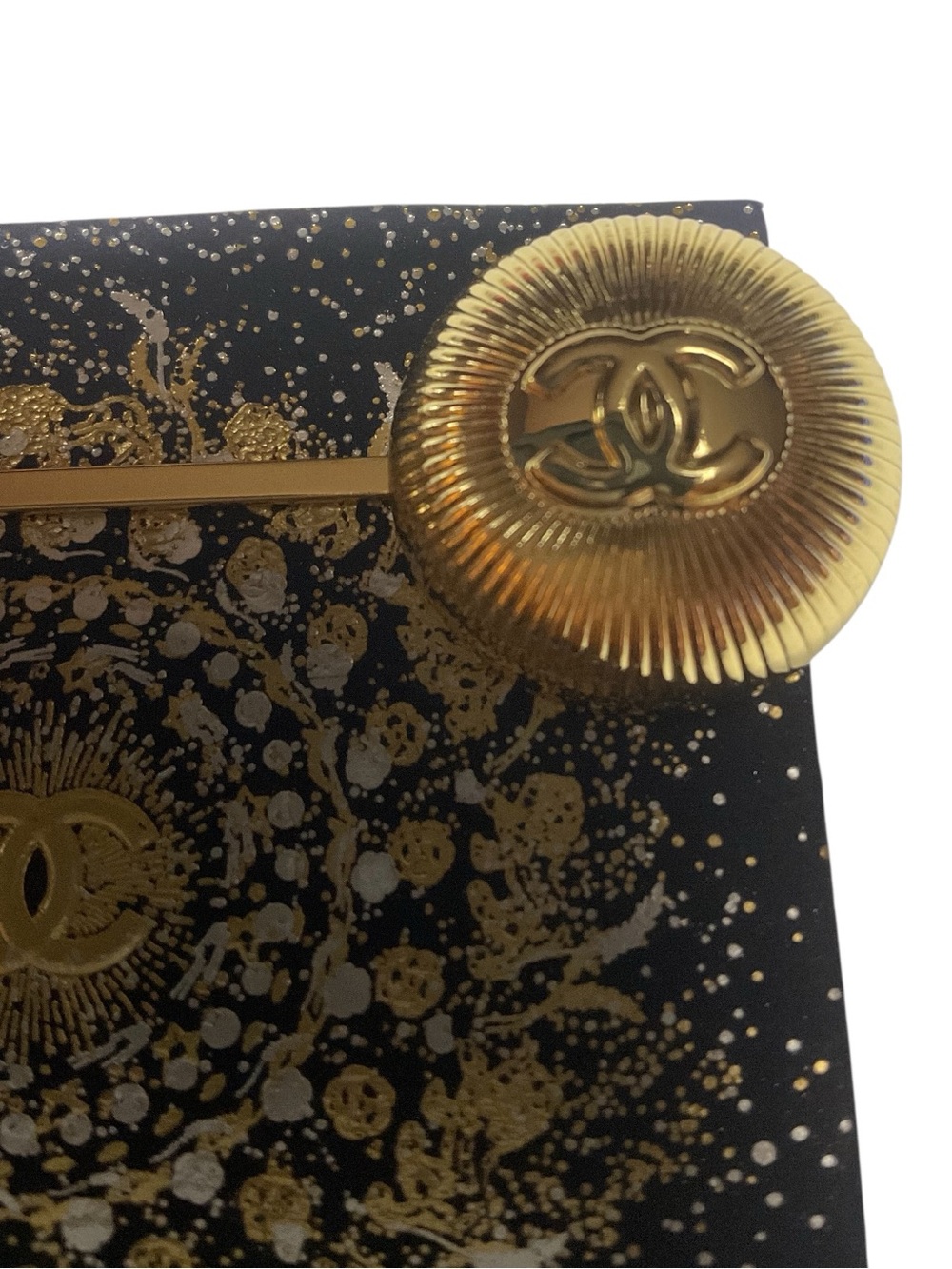 CHANEL Beaute Gold CC Button Hair Pins - Pair - Picture 7 of 10